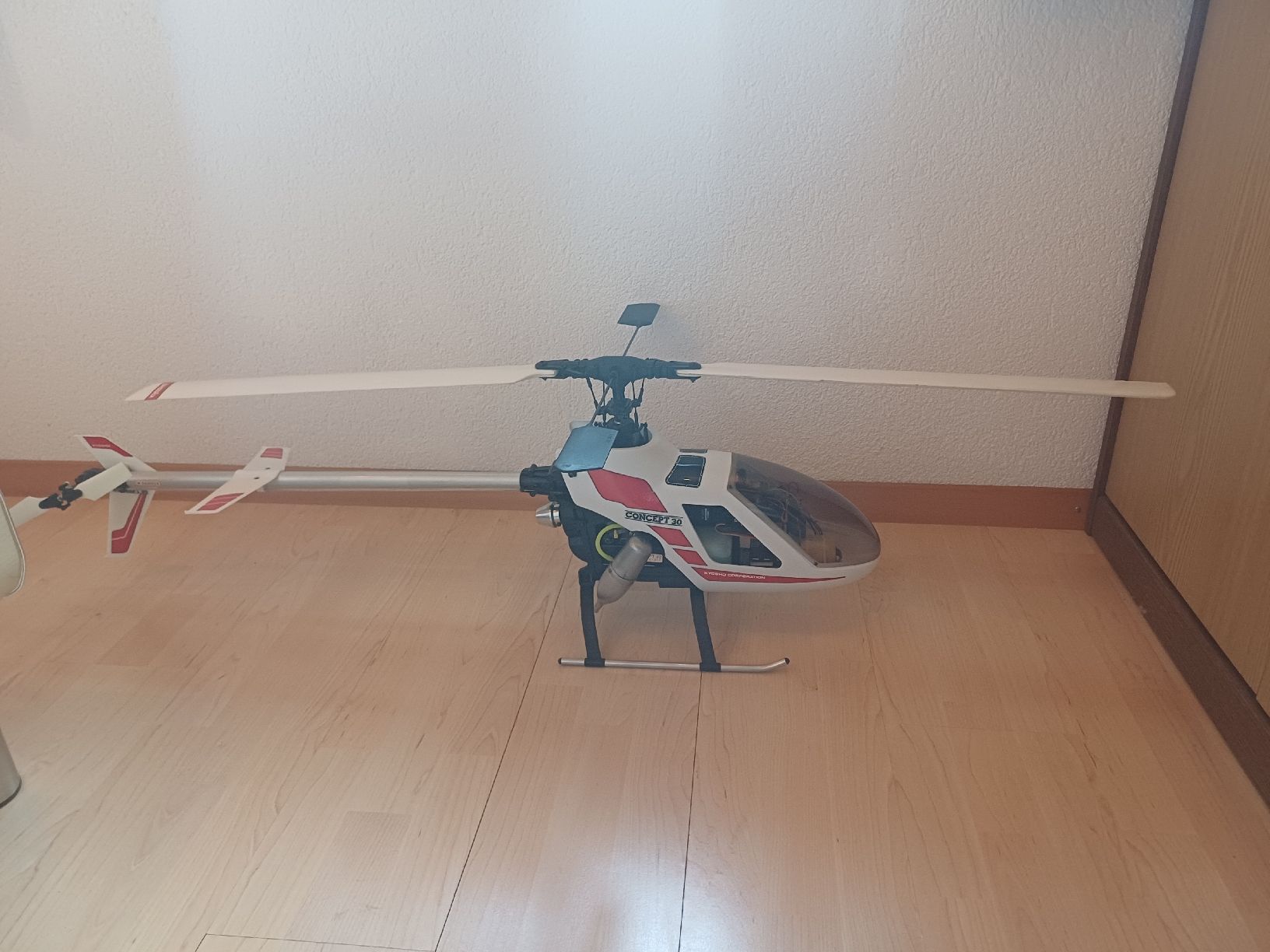 Kyosho Modellismo RC: Kyosho concept 30 – Nuovo (secondo la descrizione) da Ittigen venduto da mar_hbr9 1