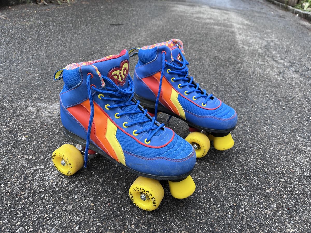 Pattini in linea & Pattini a rotelle: Rio Roller Blueberry Rollschuhe Retro – Usato da Solothurn venduto da freaky_zeke