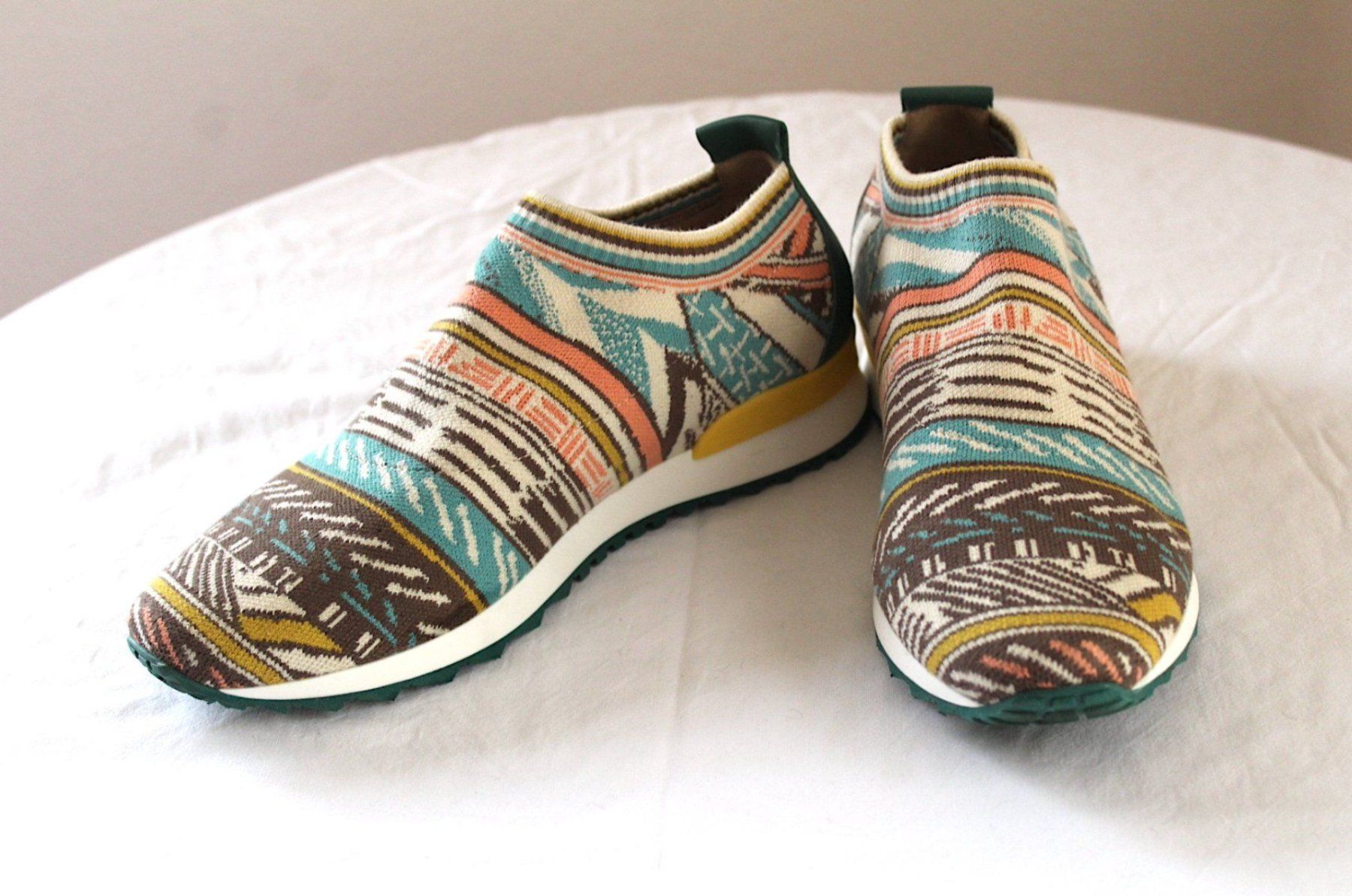 Damenschuhe: Damen Sneaker ,Gr.37 – Gebraucht aus Locarno von madame-tus-sauds