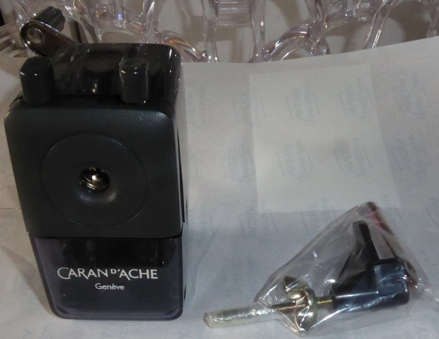Caran D'Ache Temperini: CARAN D'ACHE Bleistift Spitzmaschine – Nuovo e nell'imballaggio originale da Gossau SG venduto da tenerife11 6