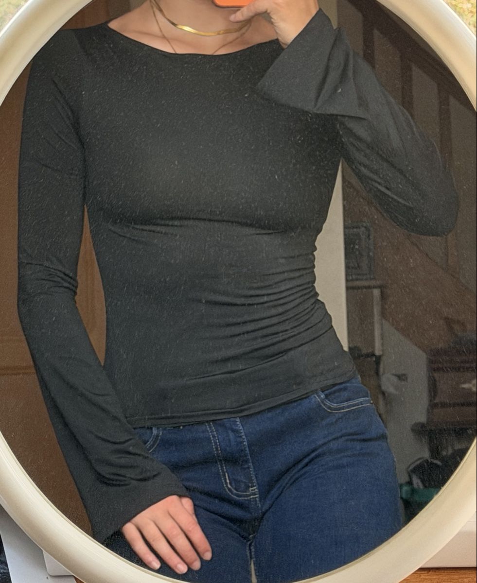 Stradivarius Tops: Schönes Langarmtop – Neu (gemäss Beschreibung) aus Unterentfelden von ame_tf2n