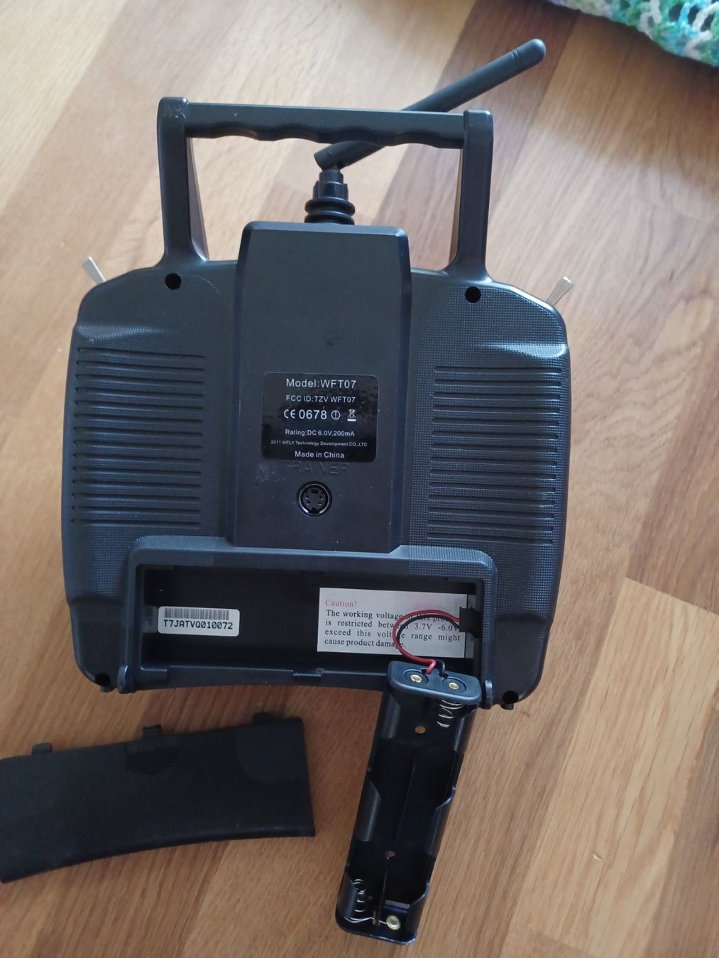 Fernsteuerungen: WFLY WFT07 Sender mit USB Anschlusskit für PC – Gebraucht aus Daellikon von Ebuffi 2