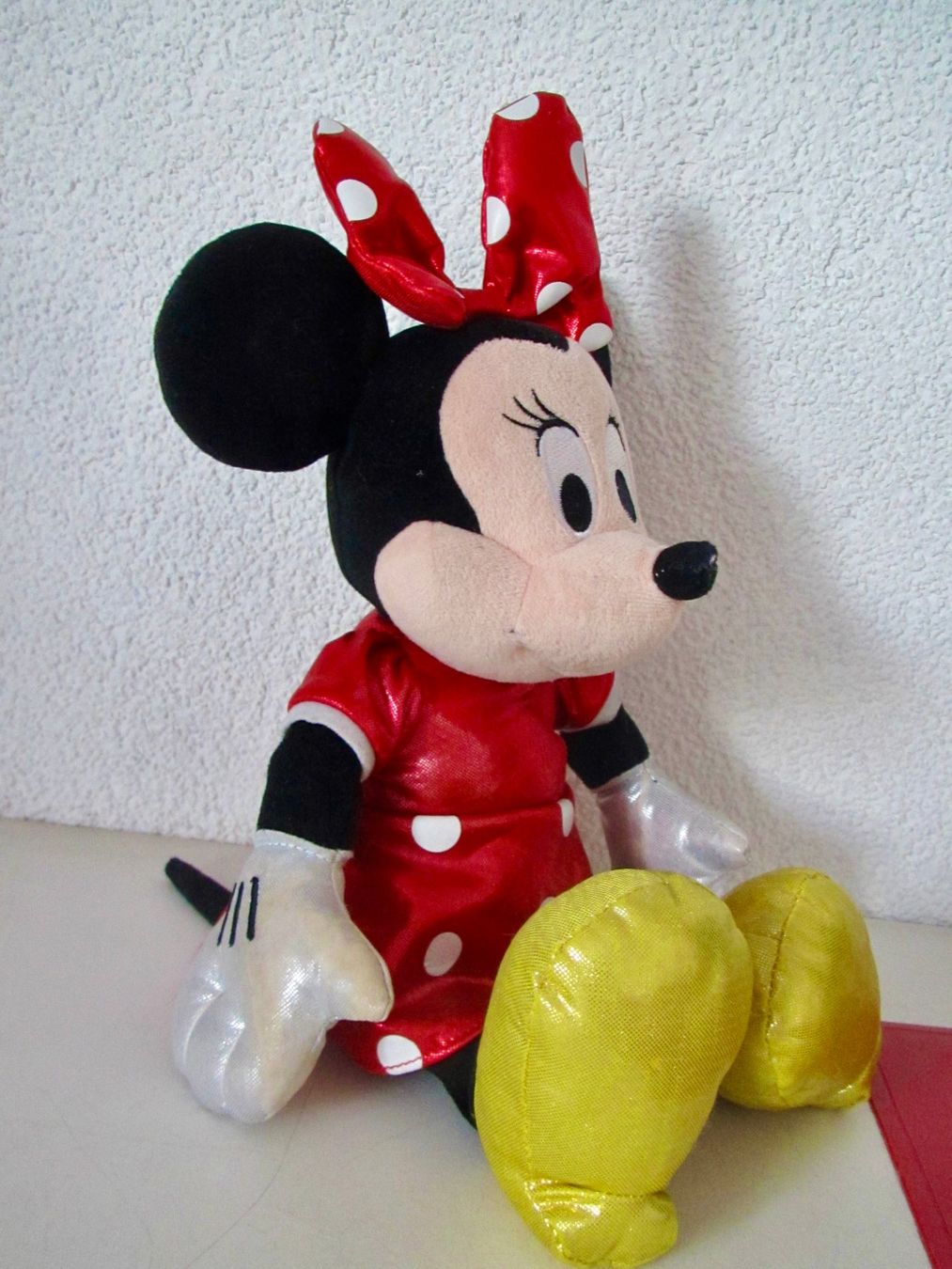 Jouets: GRANDE SOURIS MINNIE DE DISNEY – D'occasion à Murten par Selliot 1