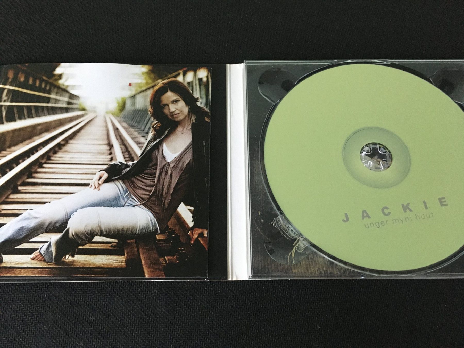 CD: Jackie - Unger myni huut -CD- Digipack – Usato da St.Gallen venduto da MedienJoe 1