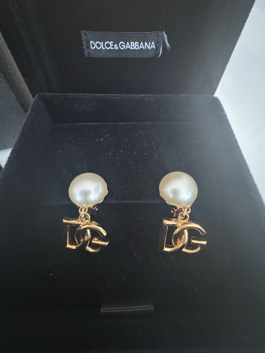 Dolce & Gabbana Orecchini pendenti & Orecchini a lobo: Dolce & Gabbana Ohrring / DG-logo drop earrings – Nuovo (secondo la descrizione) da Dübendorf venduto da sha_fx85 1