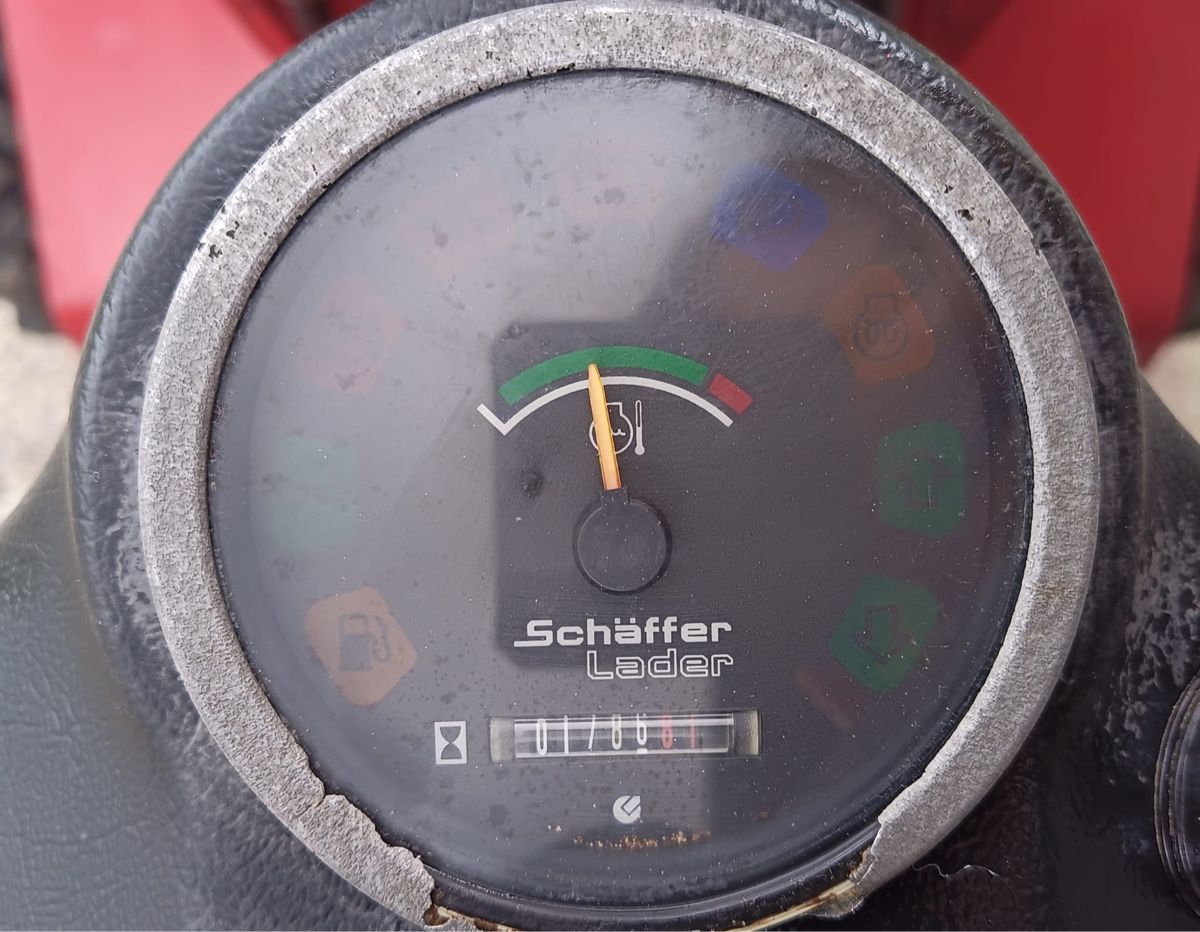 Schäffer Caricatori: Schäffer Hoflader 2028 – Usato da Entlebuch venduto da Qonix 5