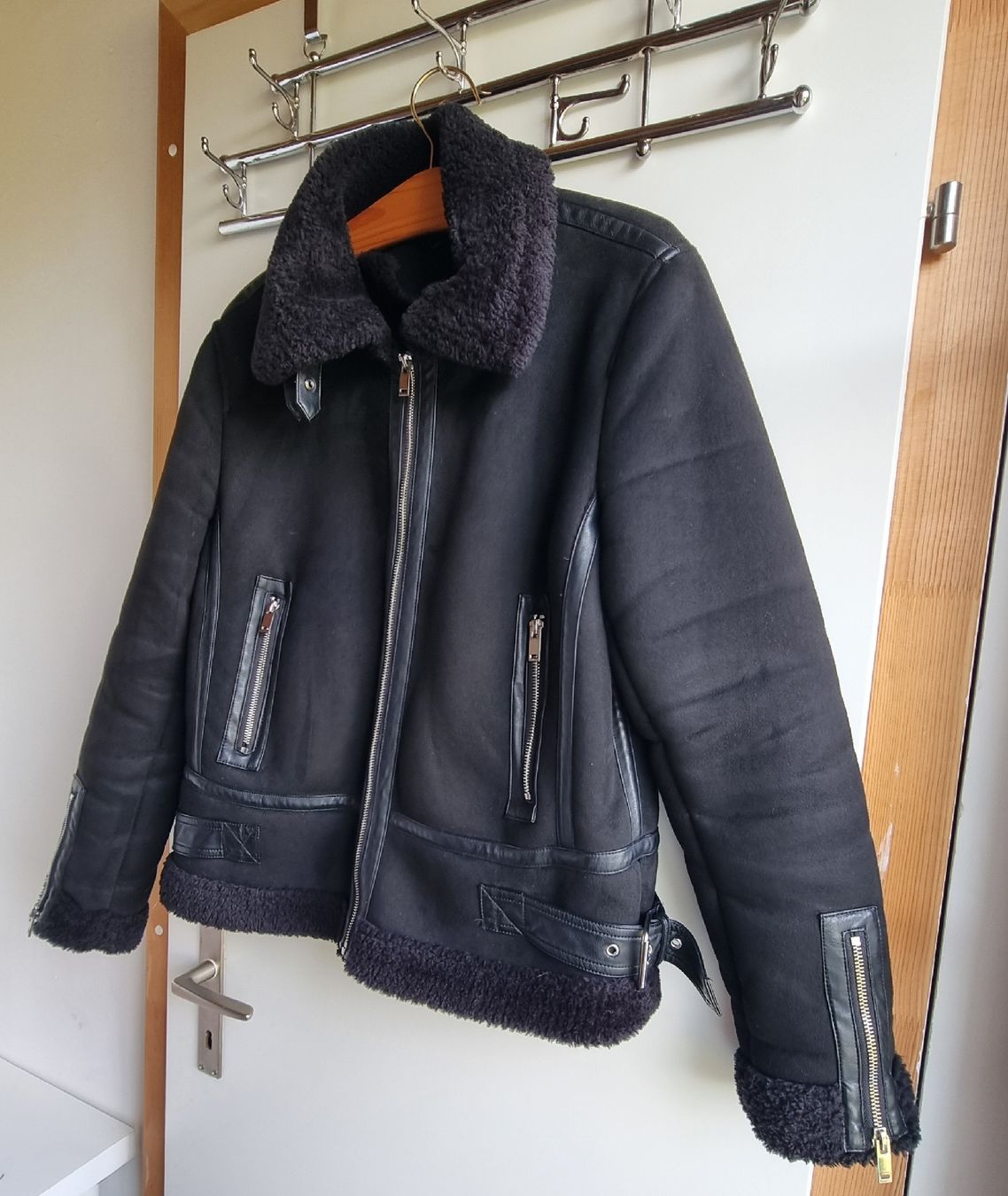 Vestes: Schöne Winterjacke mit Teddyfutter, Gr. M/38 – D'occasion à Gontenschwil par shop2hand 3