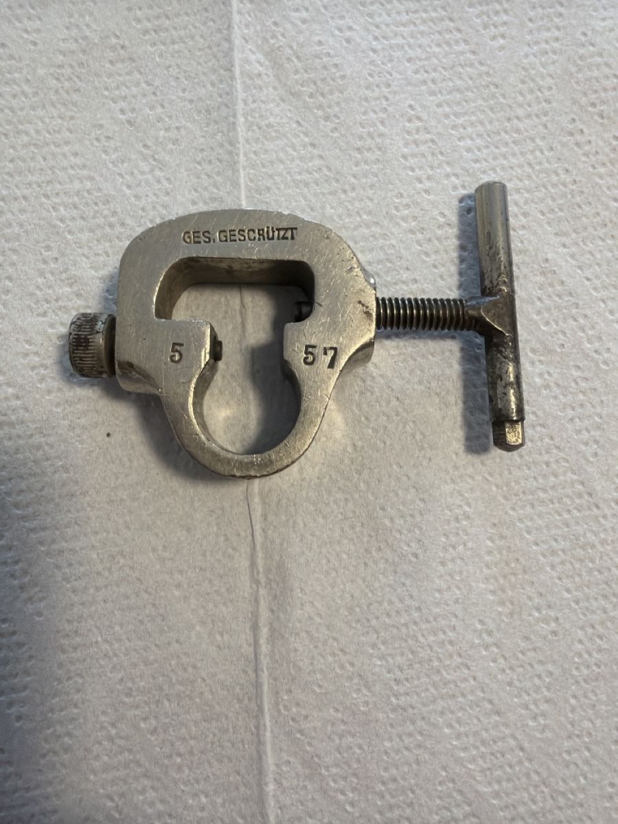 Schweizer Armee Uniformen: Kornschieber Karabiner  – Gebraucht aus Lausanne von Erion2015