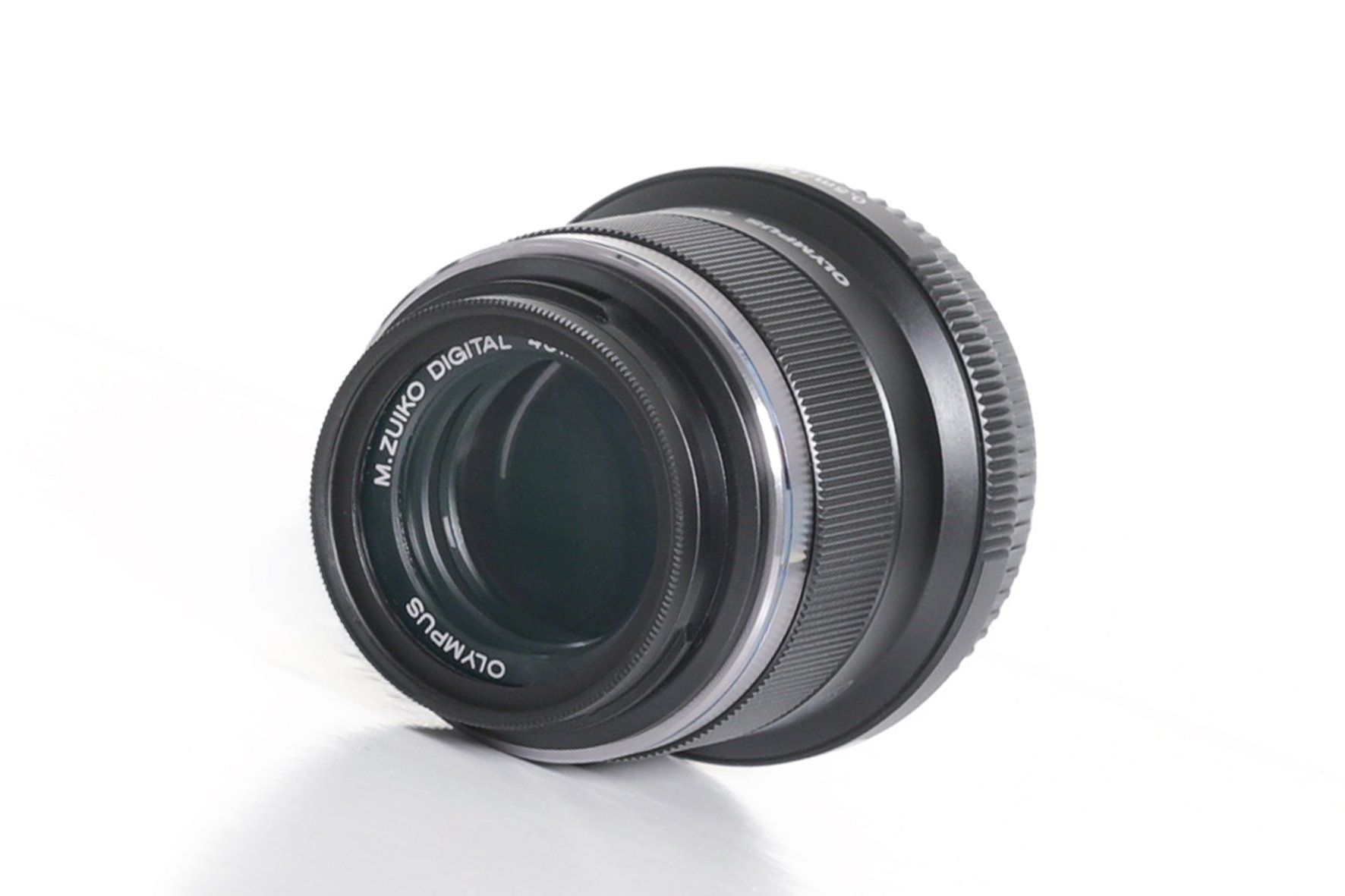 Olympus Obiettivi: Olympus m.zuiko 1.8 / 45mm – Usato da Wädenswil venduto da tevyag