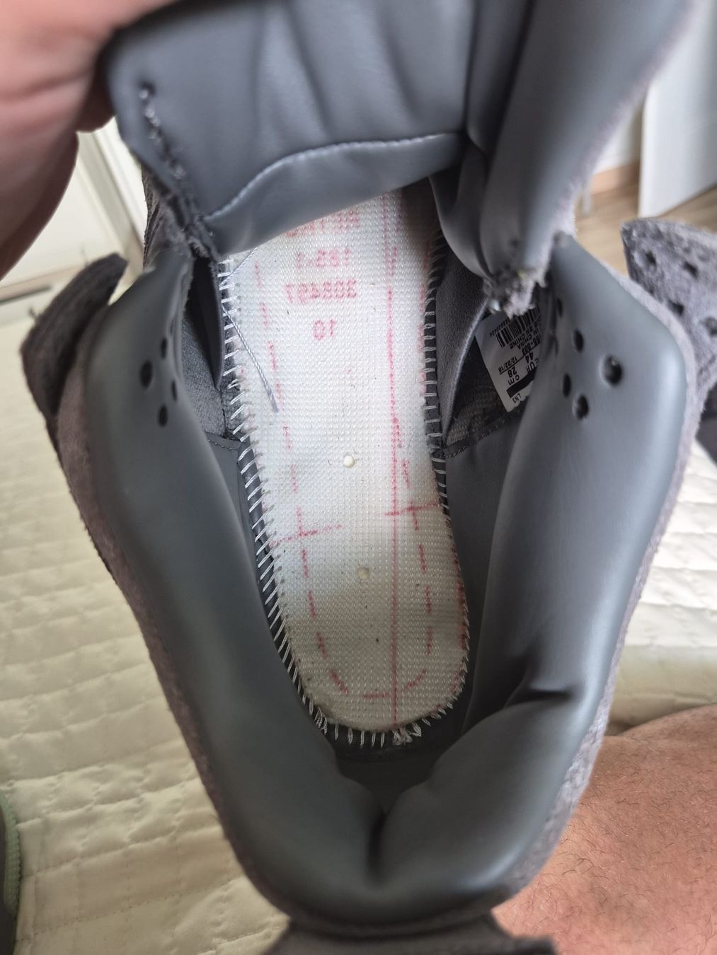 Jordan Scarpe da uomo: Jordan Kaws ("Cool Grey") – Usato da Diessenhofen venduto da mra_xqx9 7