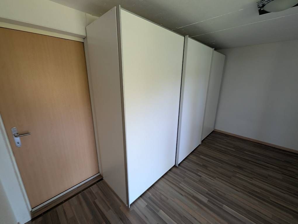 Schränke: Kleiderschrank zu verschenken – Gebraucht aus Aarau Rohr von jpt_9vtl 1