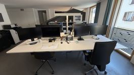 Bürotisch mit 4 Arbeitsplätzen, 3.20x1.80m