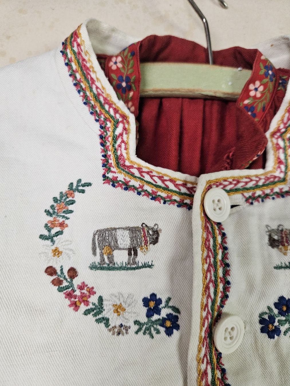 Gemälde: appenzeller gemälde tracht.? – Defekt aus Schwellbrunn von Omega-alpha 1