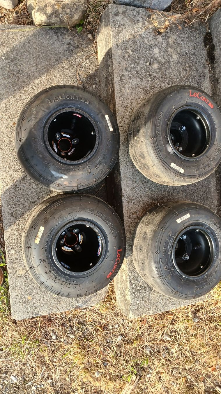 Karts: karträder – Neuf (Voir description) à Rümlang par Hcivic 1