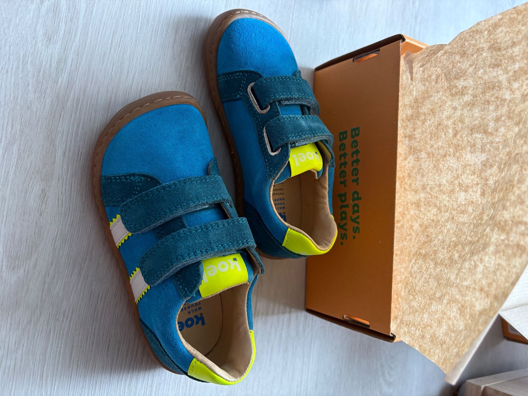 Schuhe für Jungen: Barfuss-Sneaker von Koel Grösse 26 neu – Neu (gemäss Beschreibung) aus Ganterschwil von crt_8h66