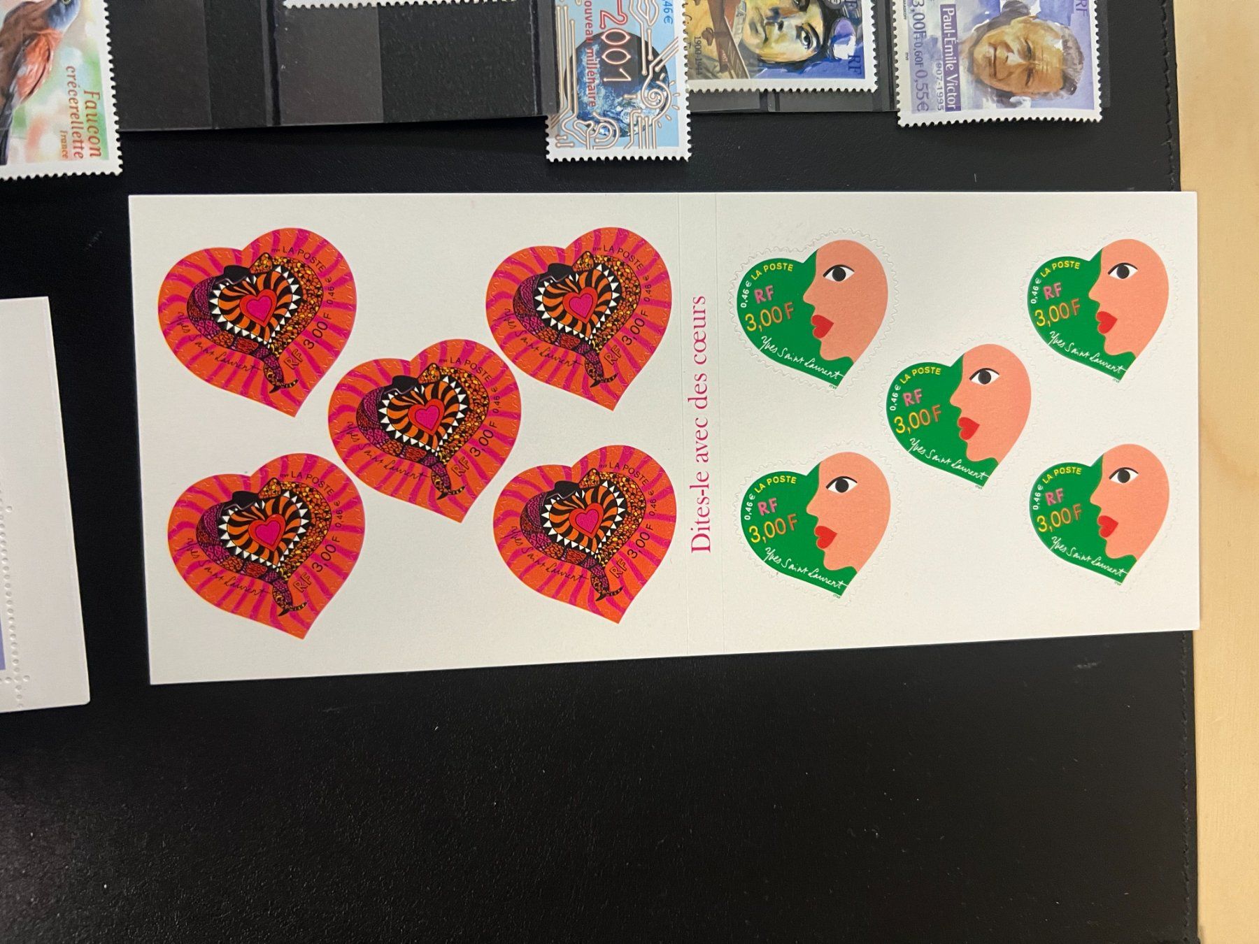 Tutti i francobolli: () Lot timbres neufs 2000** – Nuovo e nell'imballaggio originale da Lausanne venduto da ffhoud 6