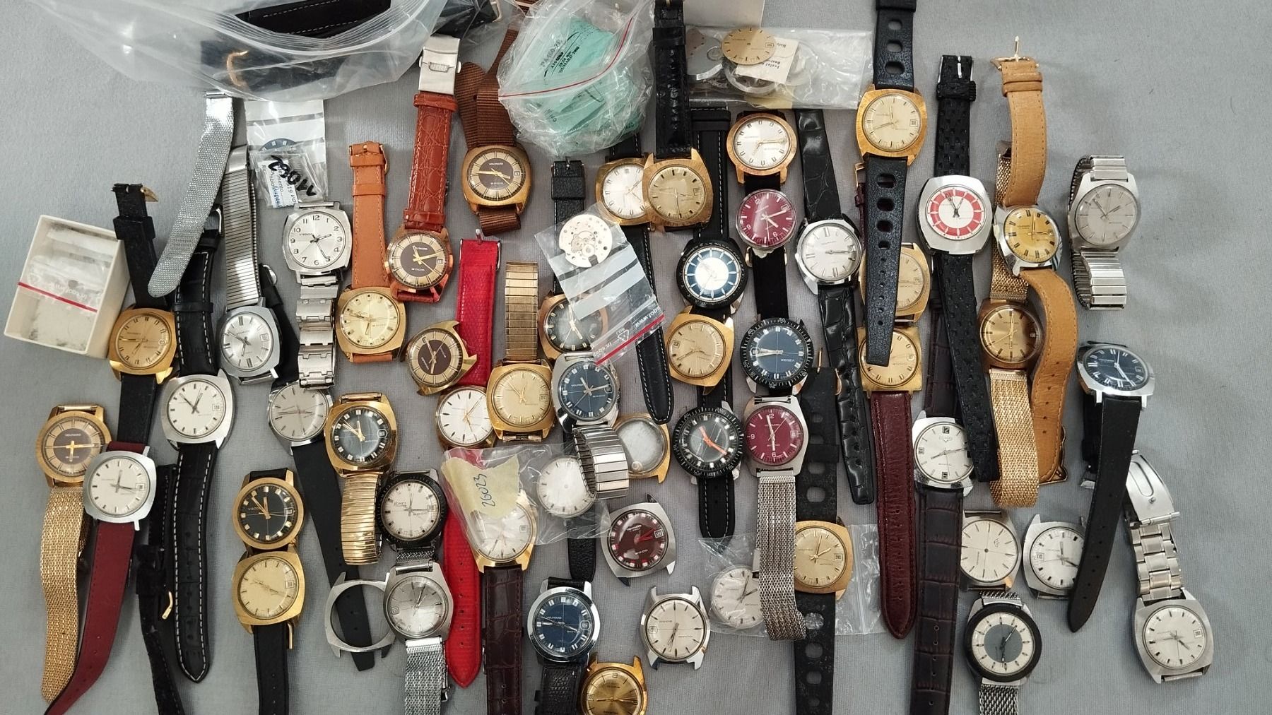 Orologi: Collection de montres VOUMARD 2000 – Usato da Martigny venduto da Jranma