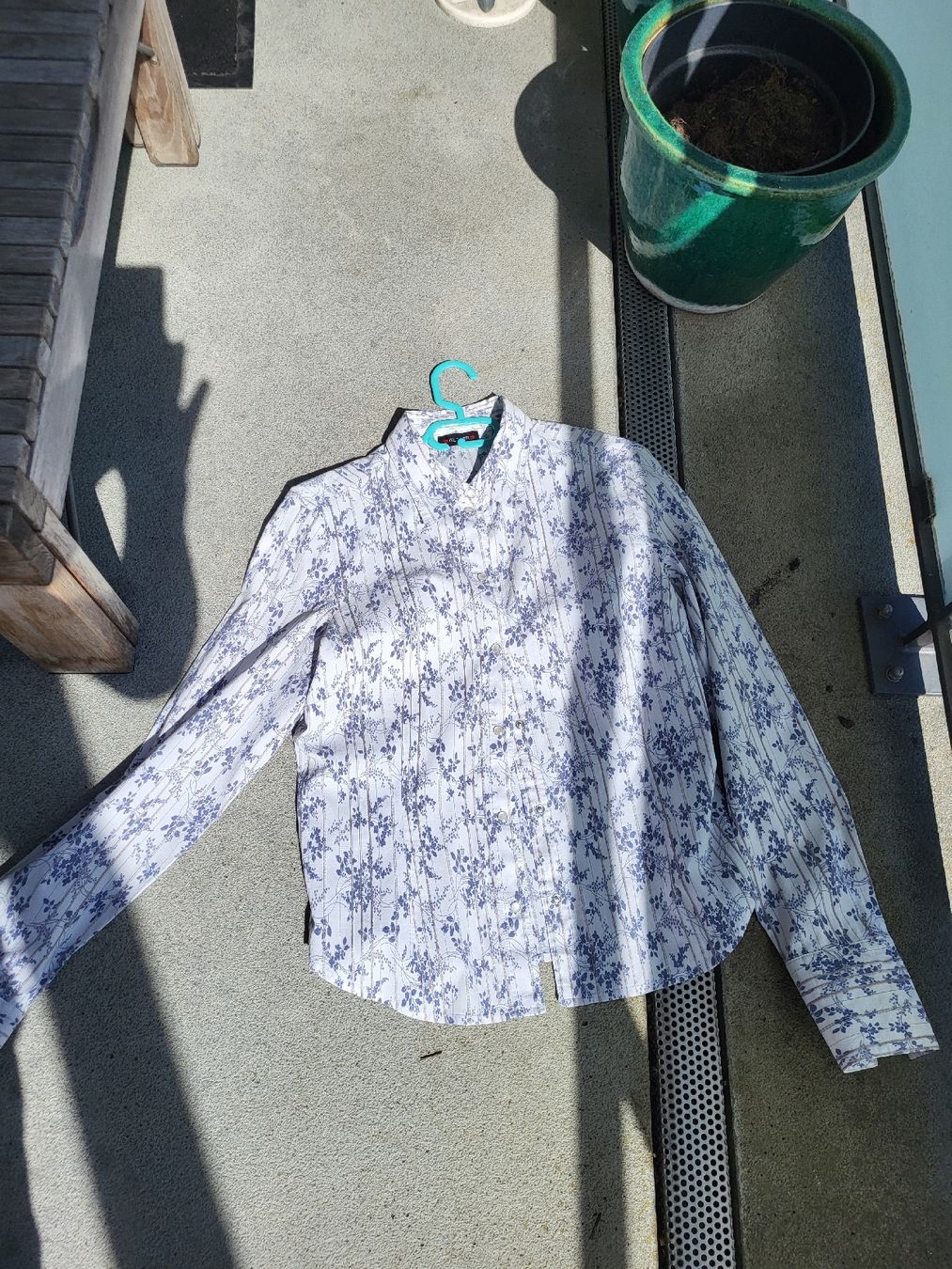 Blusen: Sommerbluse mit Blumenmuster, Grösse 40, Topzustand – Gebraucht aus Zürich von Lizi7 2