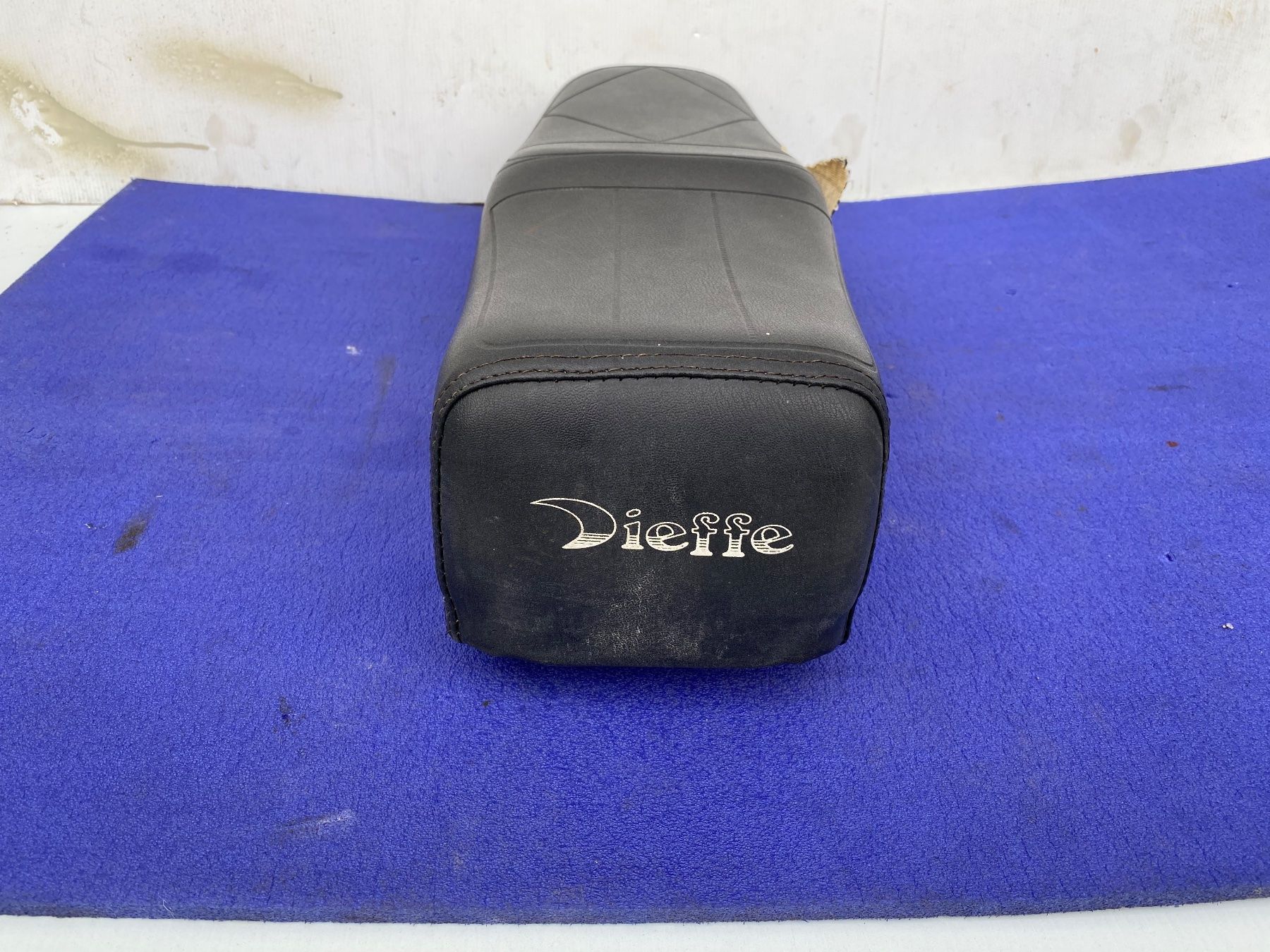 Selle & Accessori: Mofa Sattel – Difettoso da Vevey venduto da Chupita-met 4