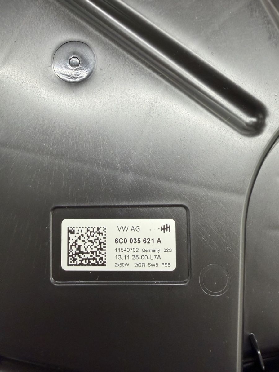 Casse acustiche: VW Subwoofer 6C0 035 621 A Neu – Nuovo (secondo la descrizione) da Arbon venduto da pengos3 1