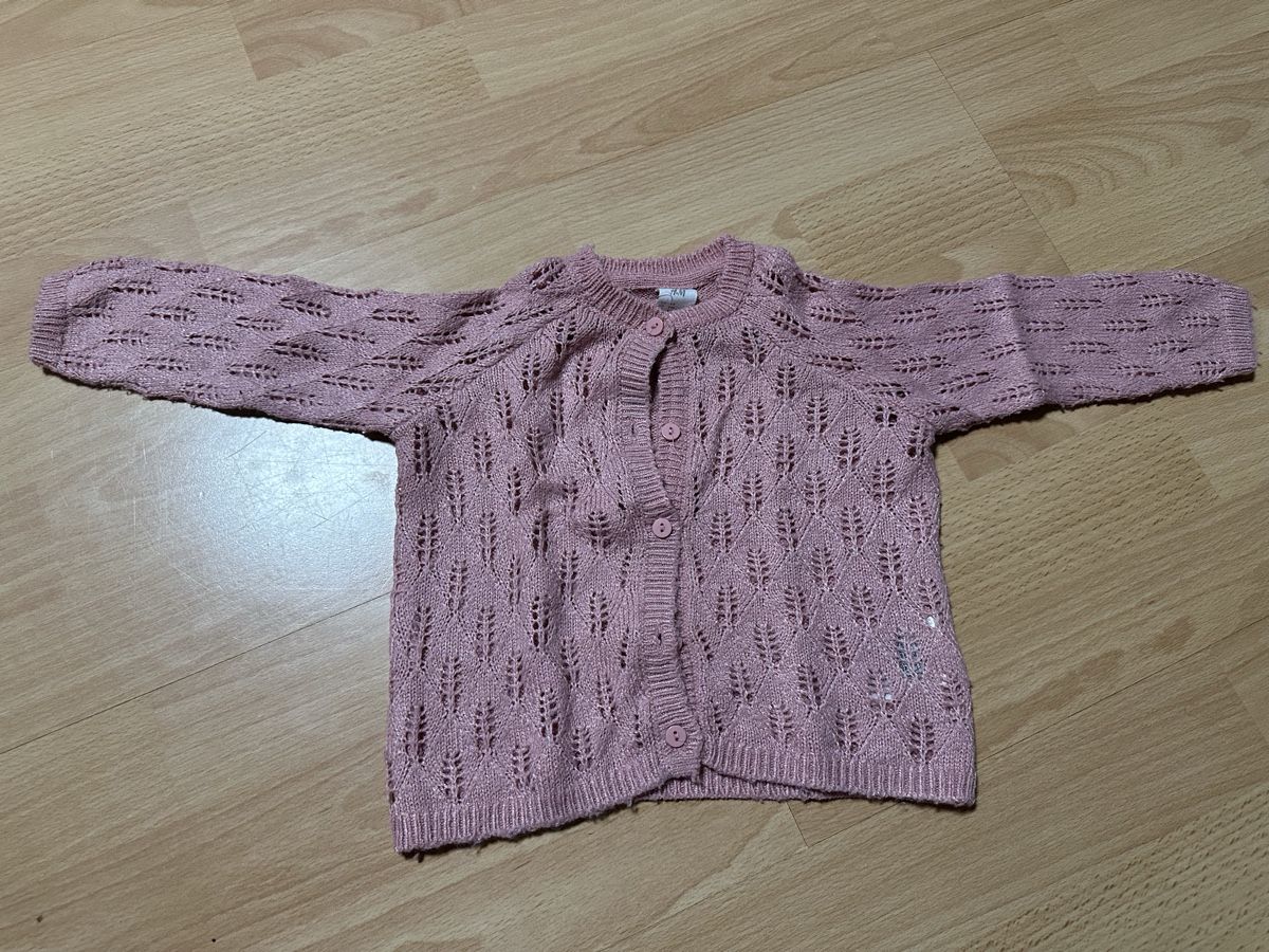 Vestes & Manteaux: Baby Strickjacke – D'occasion à Düdingen par Laeri96