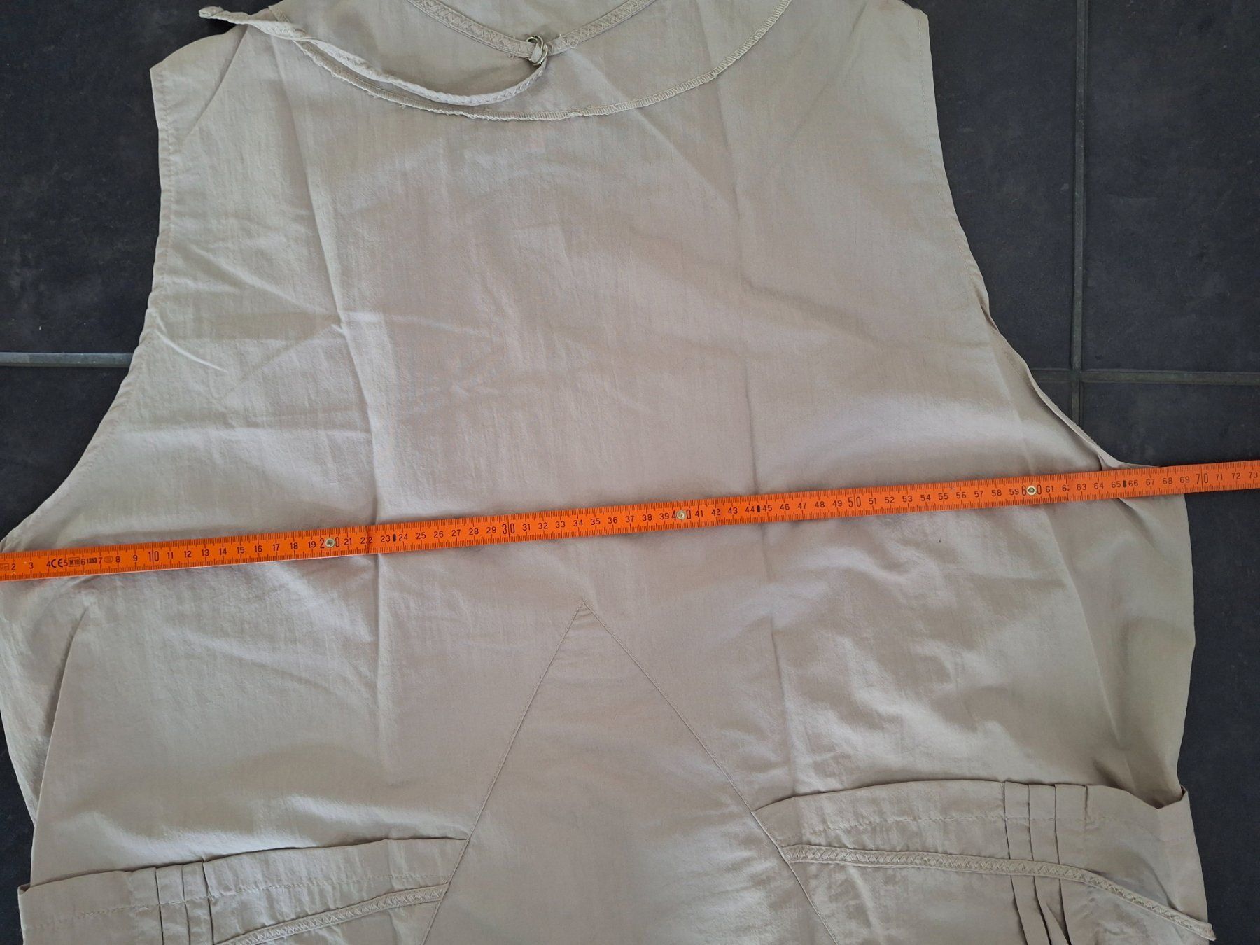 Lotti di vestiti: Hosen- und Weste-Set, Grösse 44/46, Beige – Usato da WALTERSWIL SO venduto da thb_ybm8 6