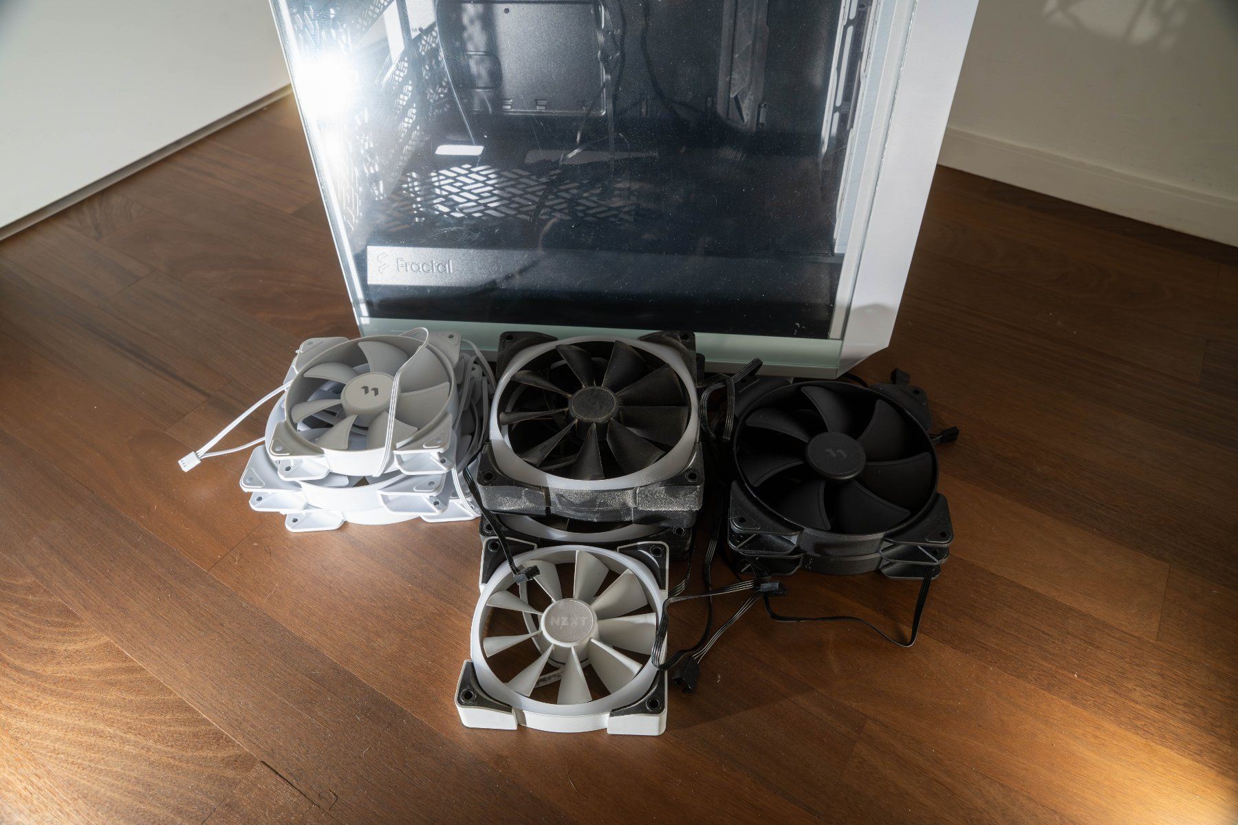 Fractal Custodie: PC Gehäuse Meshify und Gratis Lüfter – Usato da Meilen venduto da MattiaV3