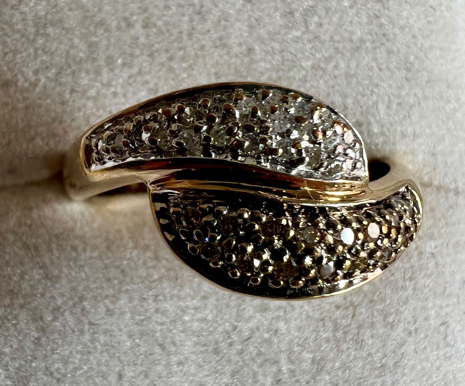Ringe: Gold-Ring 9K mit evtl. Diamanten – Gebraucht aus Chur von Penting1935 2