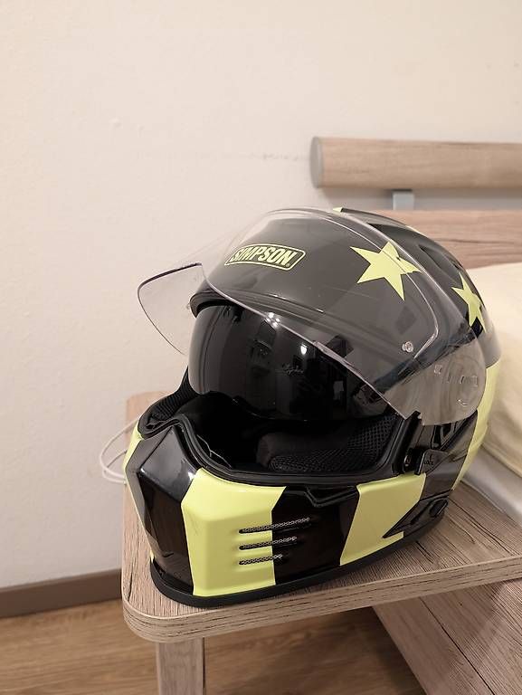 Simpson Caschi & visiere: SIMPSON Helmet – Usato da Zürich venduto da mvm_8587 1