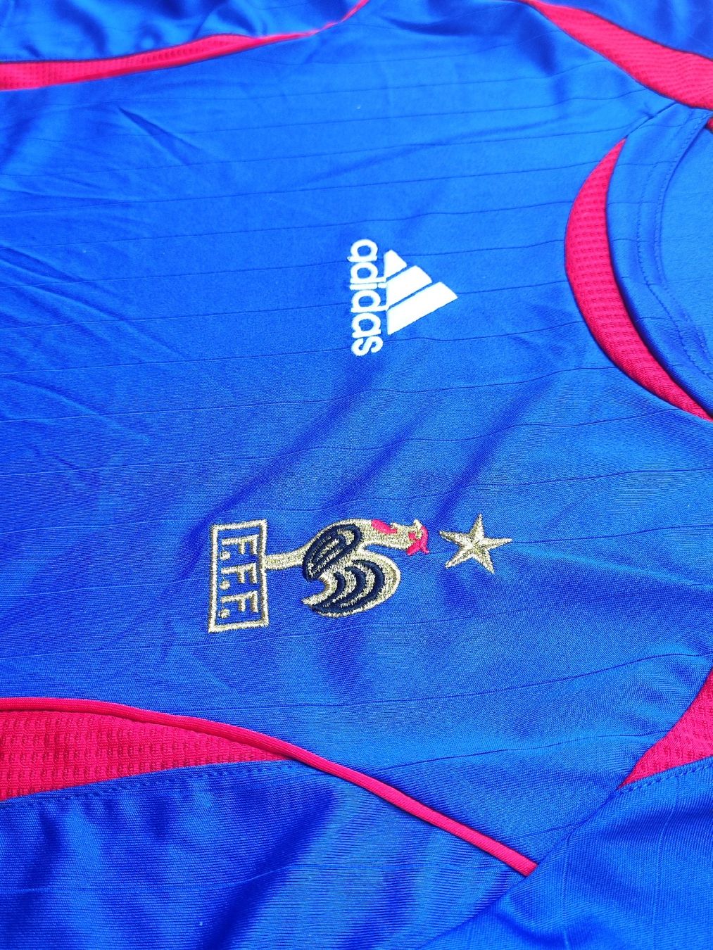 Adidas Canottiere & Pantaloni: Retro Frankreich Heimtrikot 2005/06 – Nuovo (secondo la descrizione) da Breitenbach venduto da Lqris 3