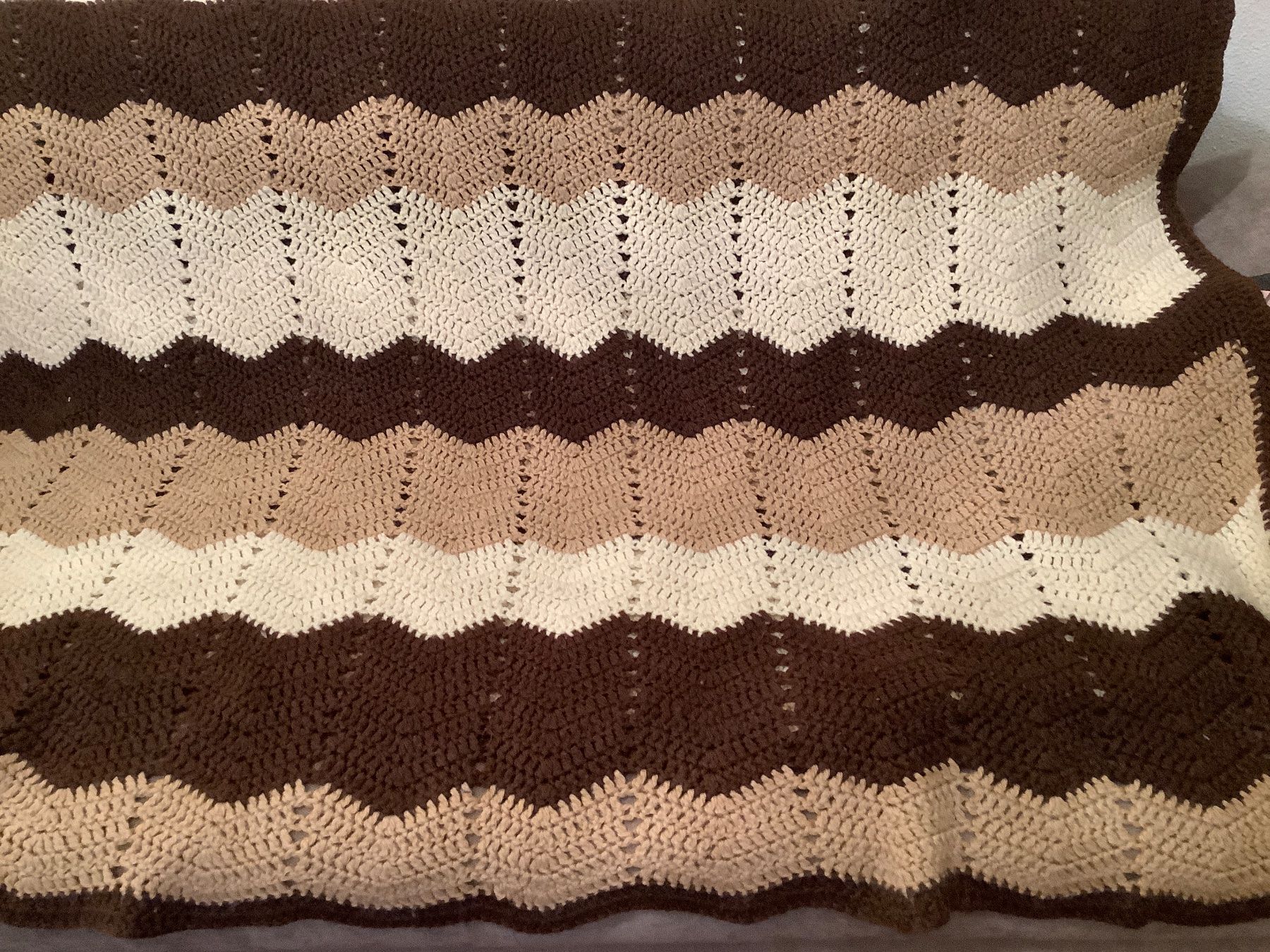 Coperte: Häkeldecke – Usato da Triesen venduto da boston7