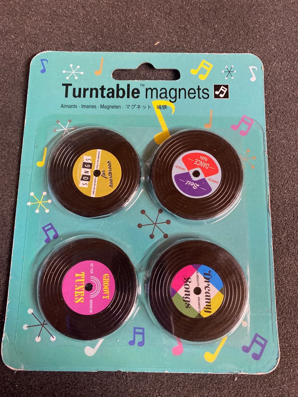 Calamite: AIMANTS - FORME 45 TOURS - TURNTABLE MAGNETS – Nuovo e nell'imballaggio originale da Le Brassus venduto da cinema13