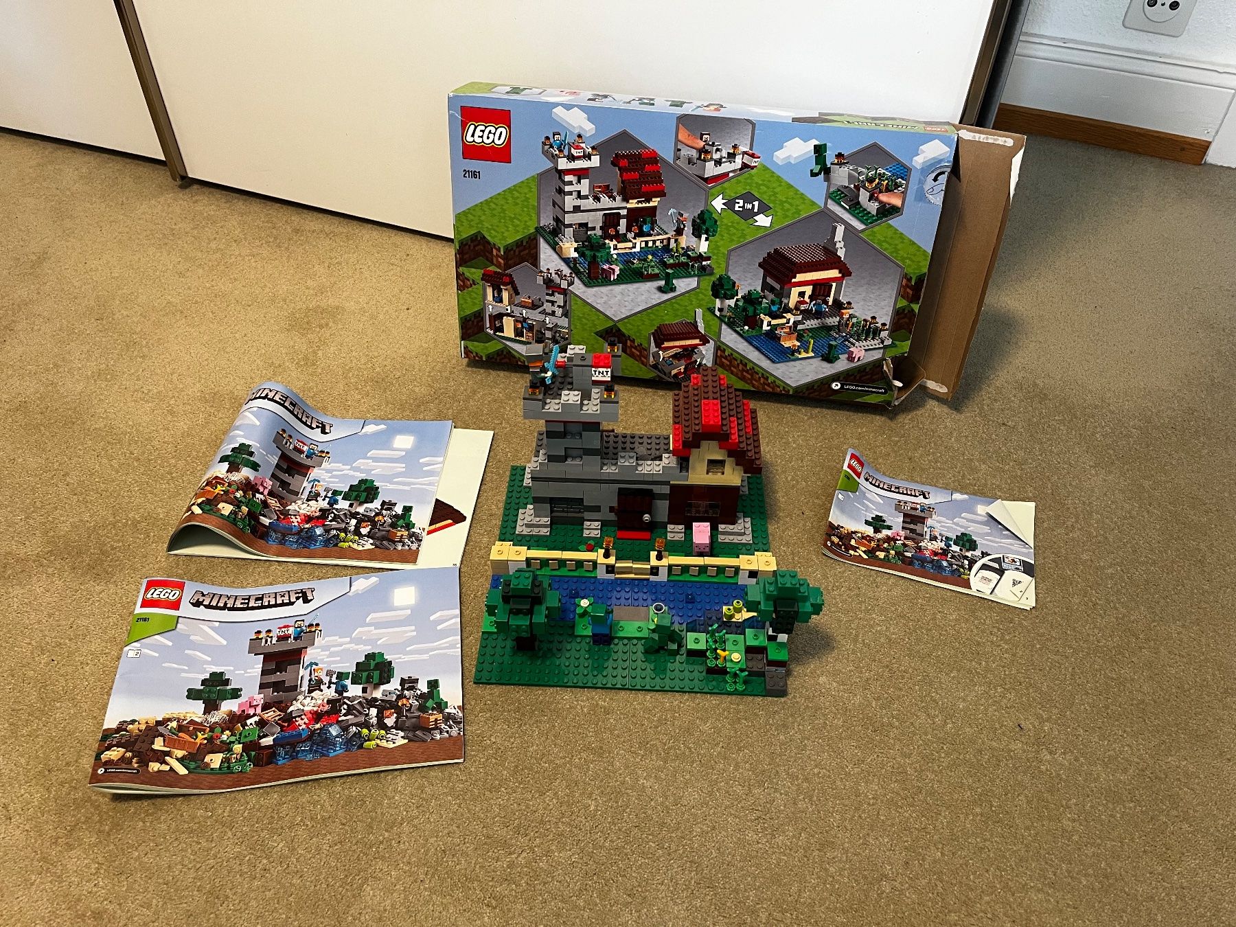 Lego Giocattoli: Lego Minecraft Set 21161 – Usato da Wallisellen venduto da nic_wkh8