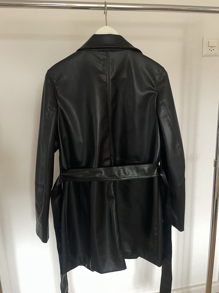 H&M Cappotti: Schwarzer Kunstleder Mantel – Usato da Olten venduto da mic_b5c2 2
