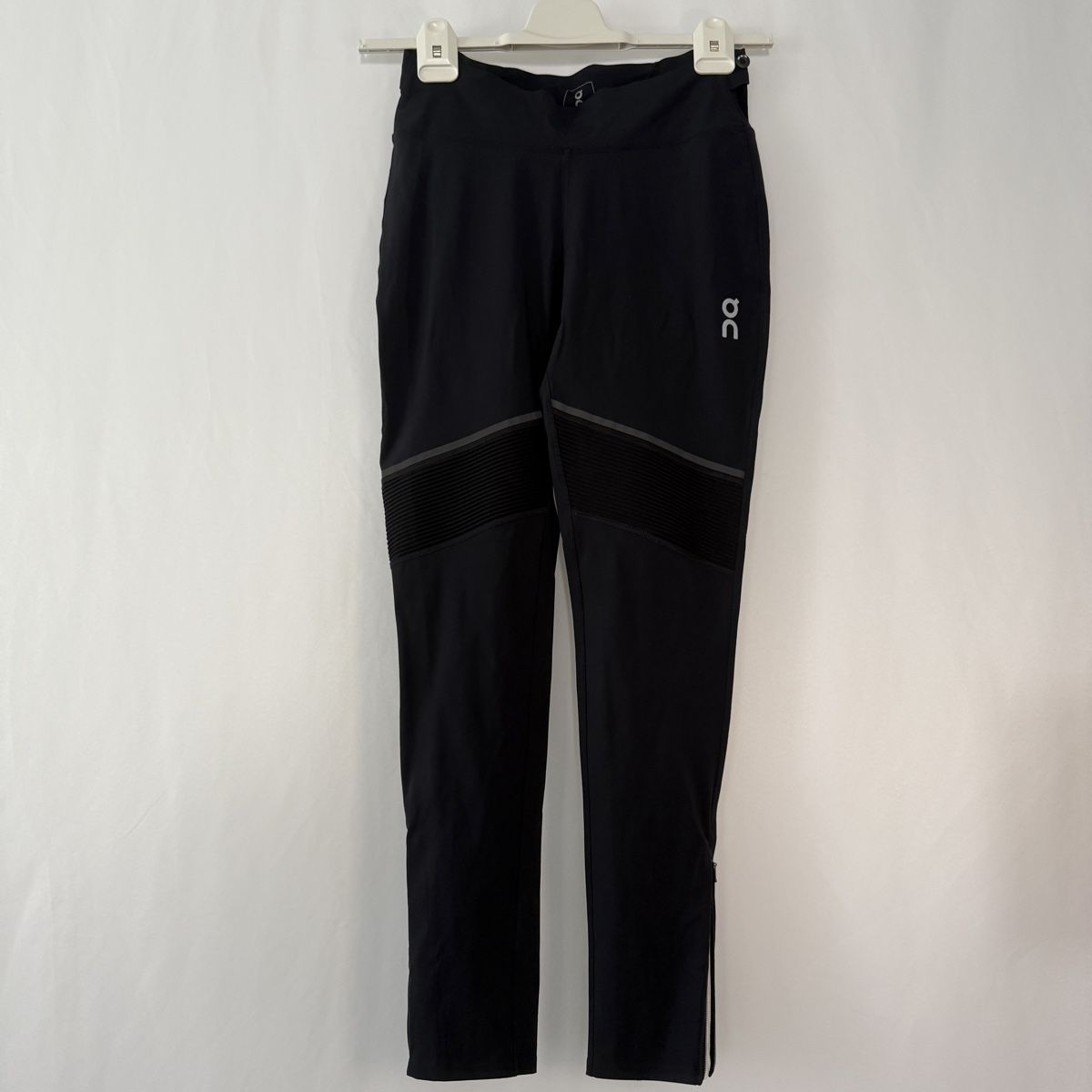 Leggings: ON Tights – Nuovo (secondo la descrizione) da Emmen venduto da Nightingale_2022