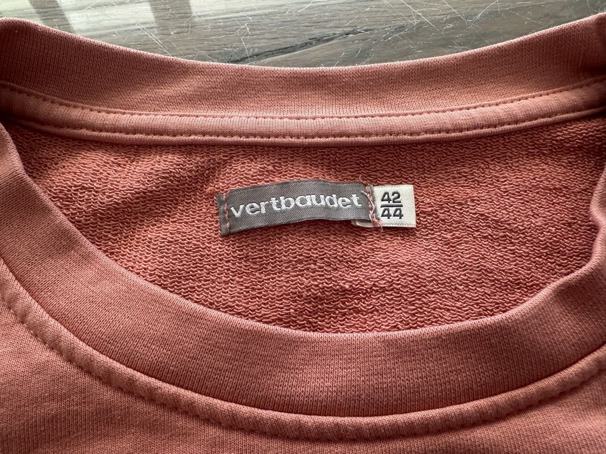 Maglioni & Felpe: Stillpullover Vertbaudet  Grösse 42/44 🤱 – Usato da Safenwil venduto da Whoopie1 1
