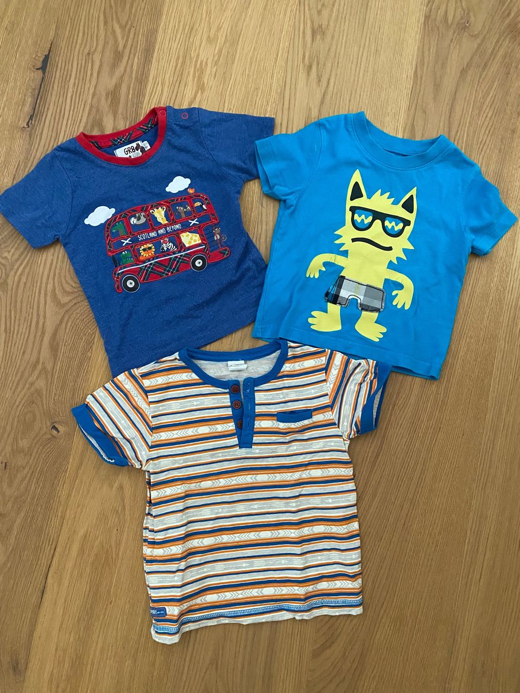 Camicie, T-shirt & Polo: 3er Set T-Shirts Grösse 86 – Usato da Einsiedeln venduto da PaedeK84