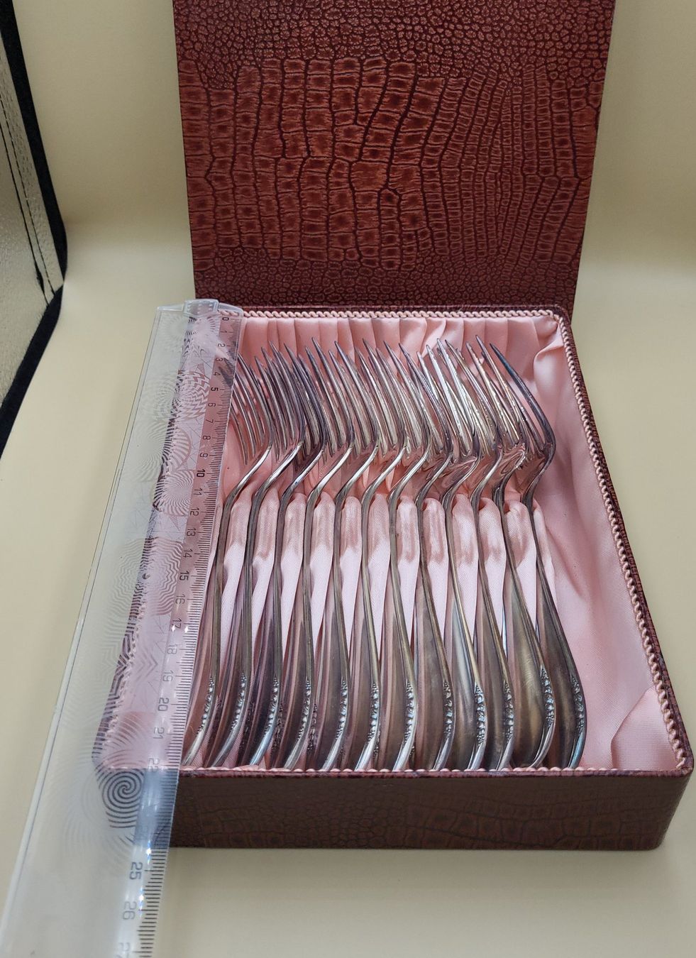Gabeln: 12 Silberne Kuchengabeln im Etui – Gebraucht aus Wald ZH von SwissPawnshop 2