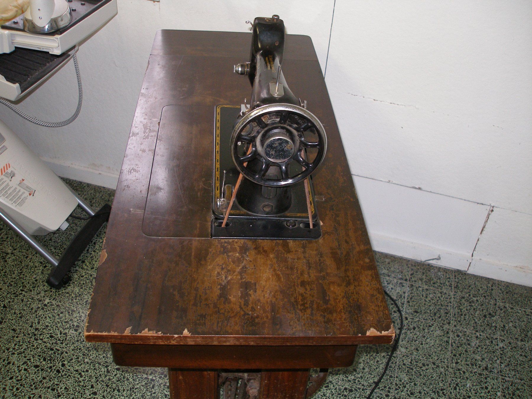 Singer Machines à coudre: Machine à coudre ancienne – D'occasion à jussy par monniati1951 4