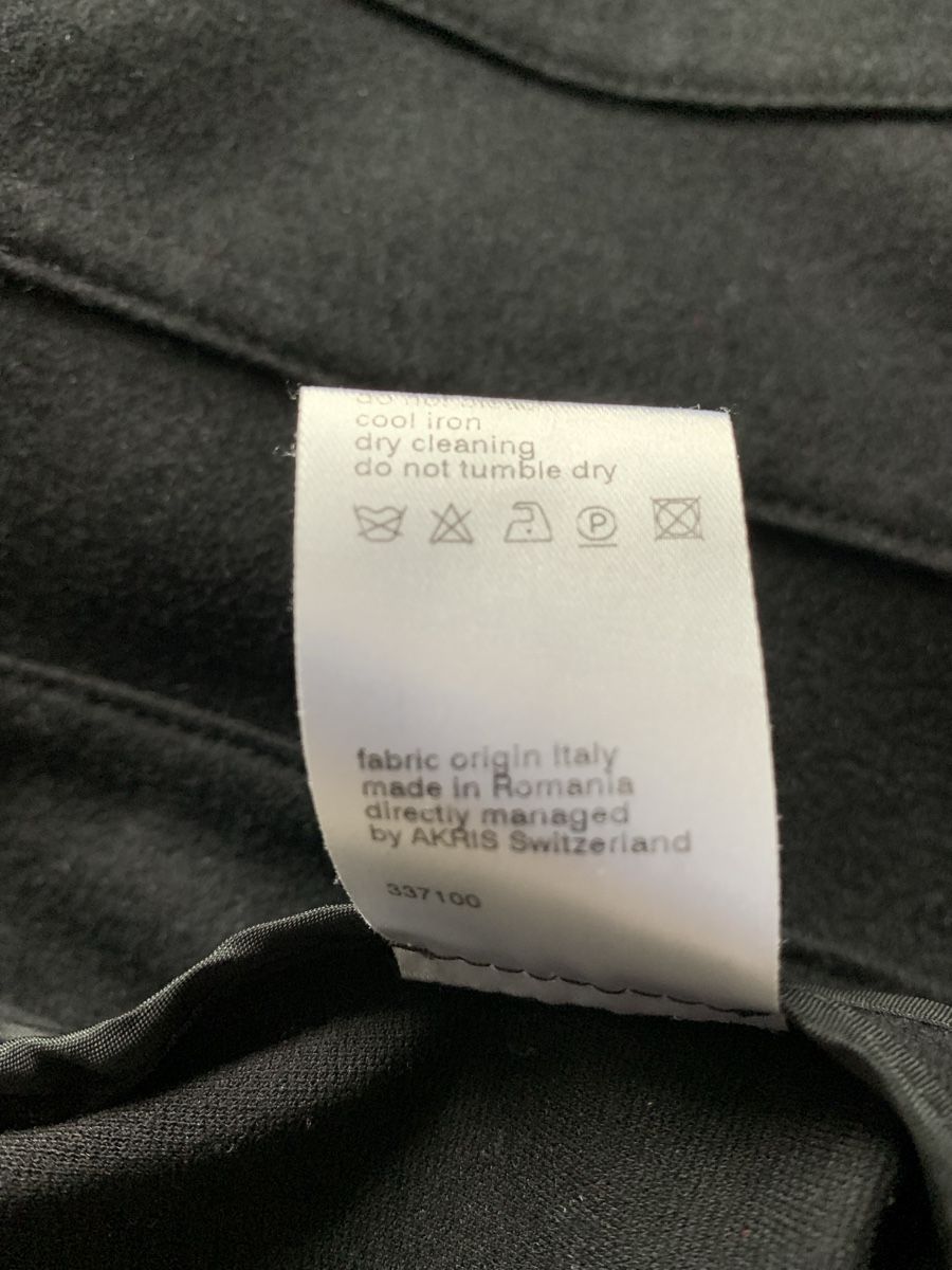 Akris Giacche: AKRIS: Eleganter schwarzer Woll-Blazer, 36 – Nuovo (secondo la descrizione) da Luzern venduto da designluzern 9