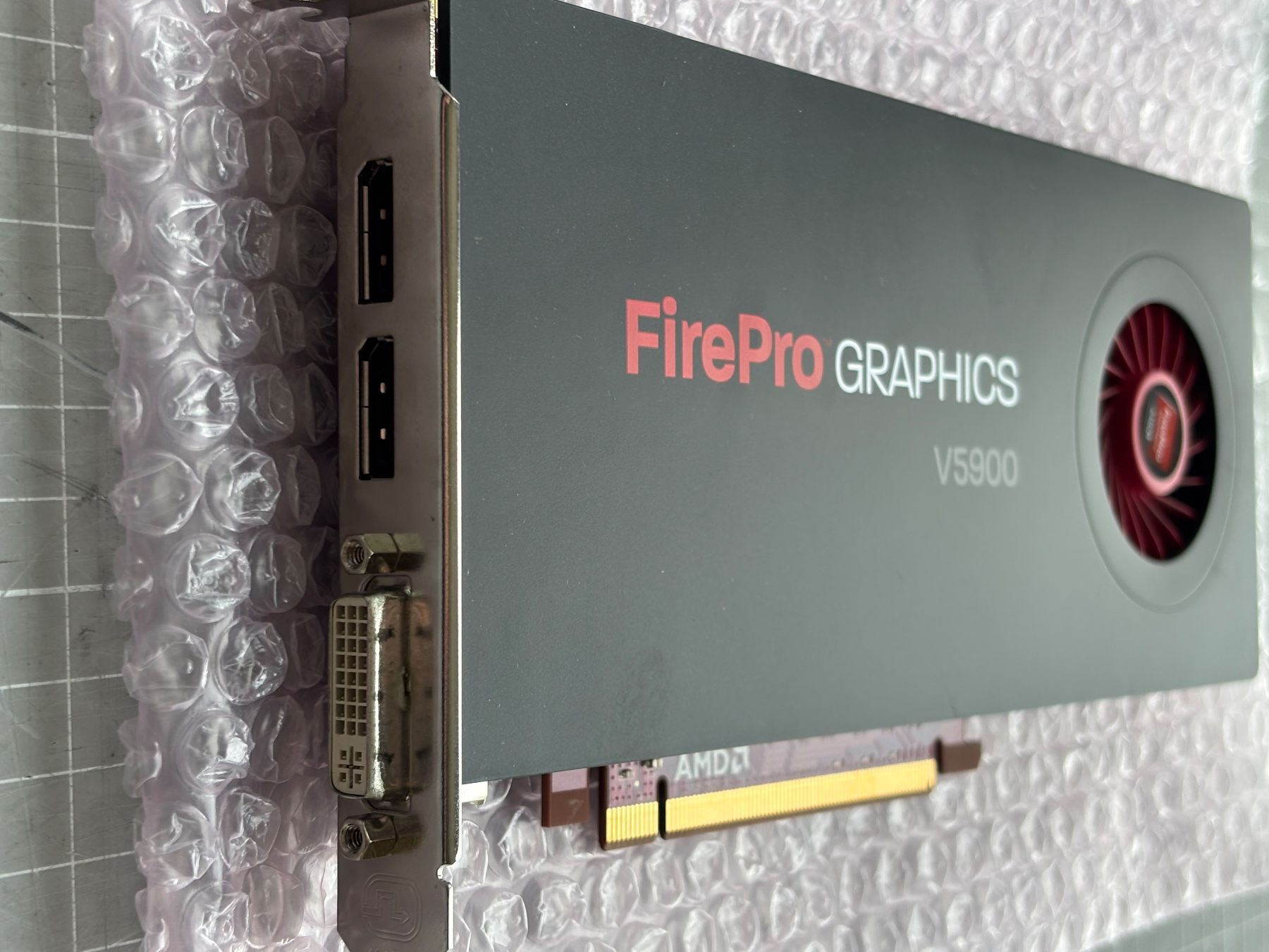 Amd Schede grafiche: AMD FirePro V5900 2GB GDDR5 – Usato da Flawil venduto da Pirar