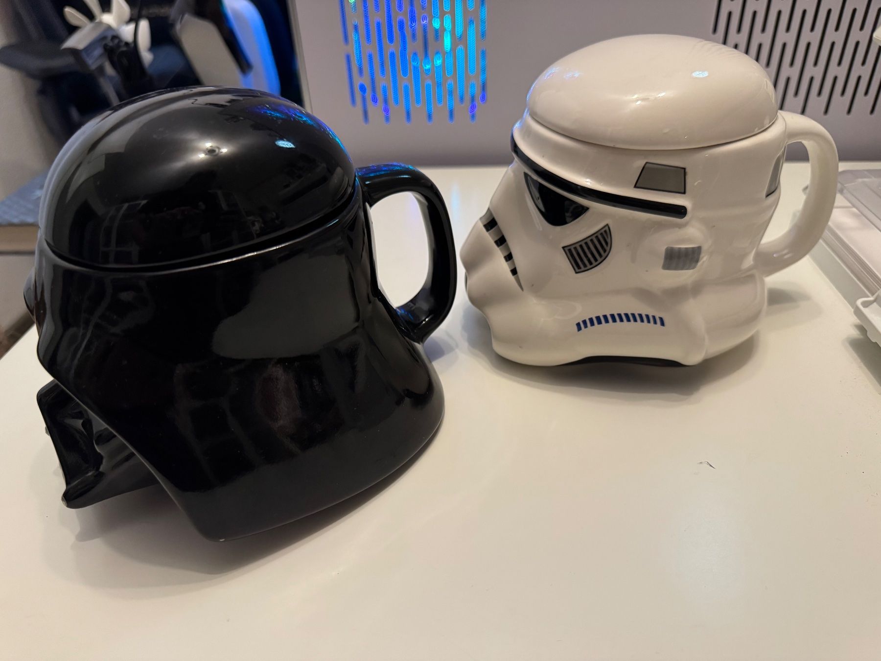 Star Wars Tasses: Star Wars Tassen - Darth Vader & Stormtrooper Set – D'occasion à Burgdorf par Caradhras 5