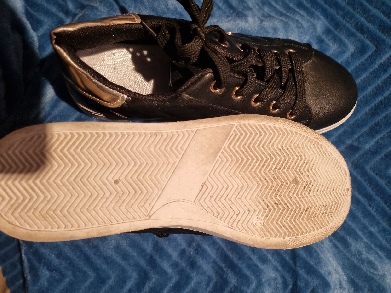 Scarpe da donna: sneaker  – Usato da Aesch BL venduto da mutti04 2