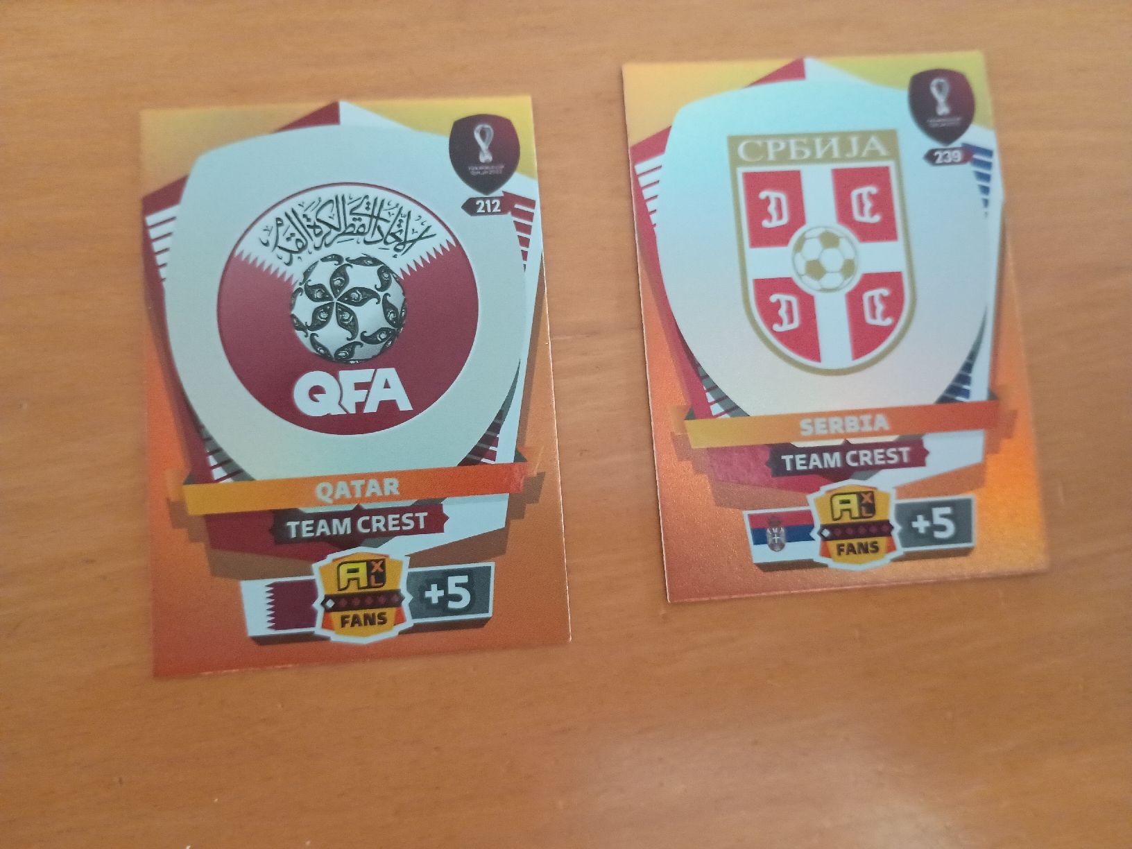 Panini Carte collezionabili: Fussball Karten WM 2022 , Gamechanger plus Team Crest. – Nuovo (secondo la descrizione) da Wichtrach venduto da dan_v72y 2