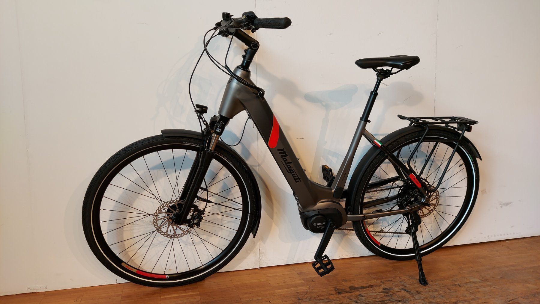 Malaguti Biciclette: Malaguti Pescarola WV 5.0 – Nuovo e nell'imballaggio originale da Tägerschen venduto da Moto-Welt 3