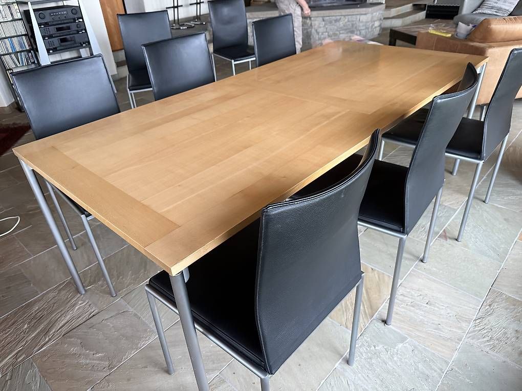 Set di tavolo e panche: Esstisch mit 8 Lederstühlen – Usato da Illnau venduto da mei_8cyp