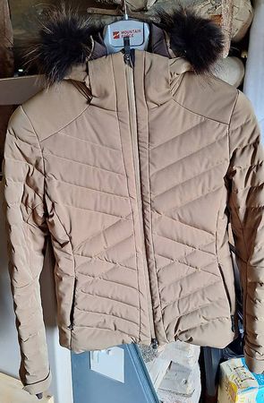 NEUWERTIG Mountain Force Skijacke Damen Gr. 38/M