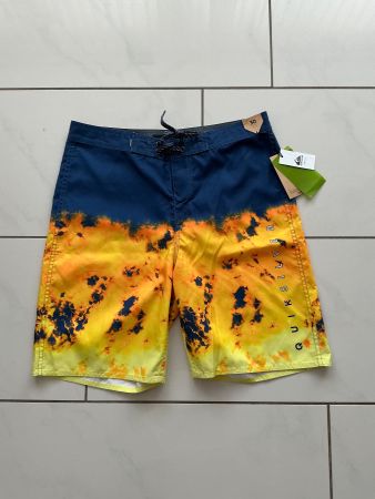 Neue Badeshorts Gr.30/16 Jahre von QuickSilver