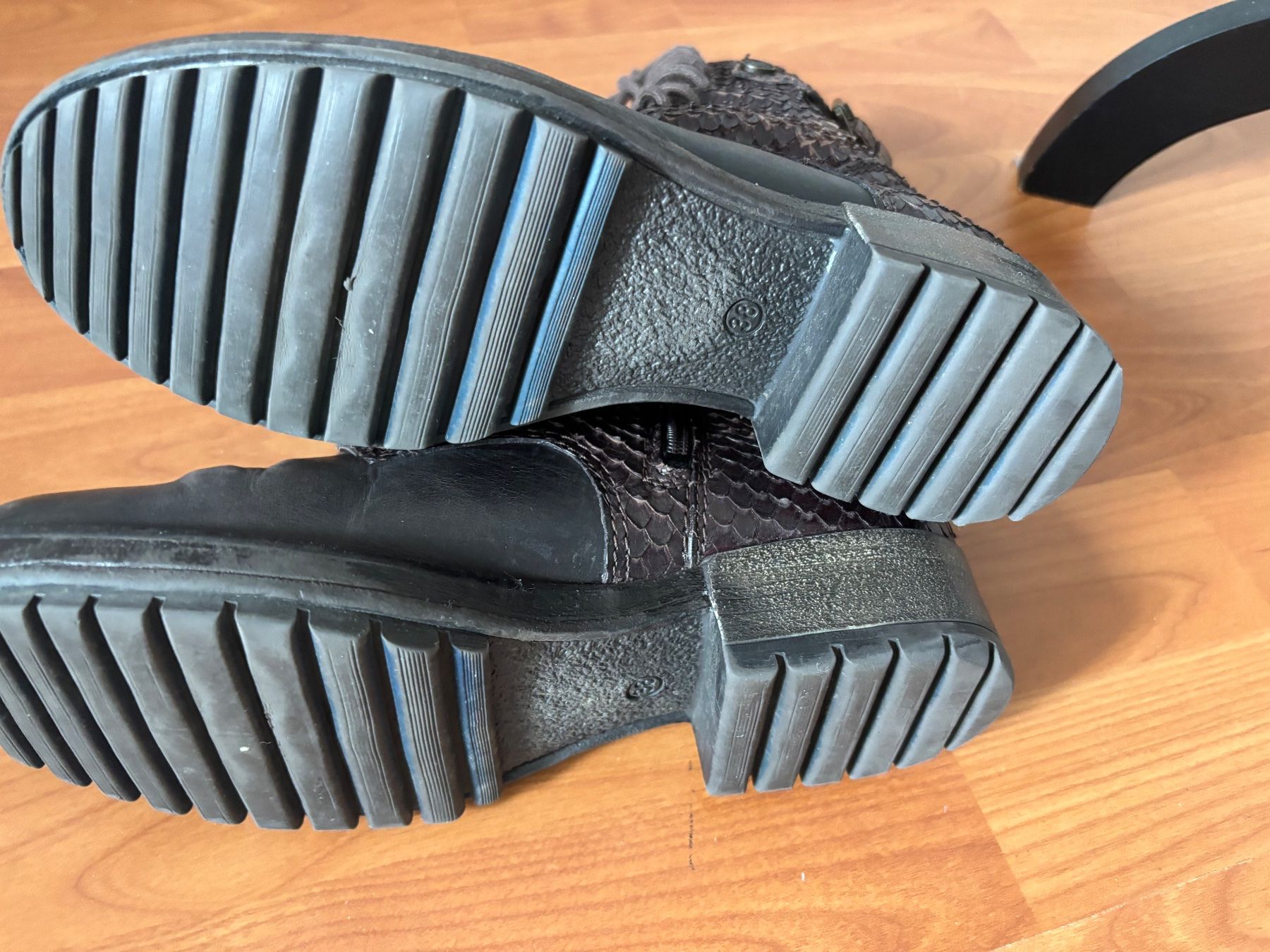 Scarpe da donna: Winterschuhe 38 Braun mit Krokoimitat – Nuovo (secondo la descrizione) da Balsthal venduto da Uroby 2