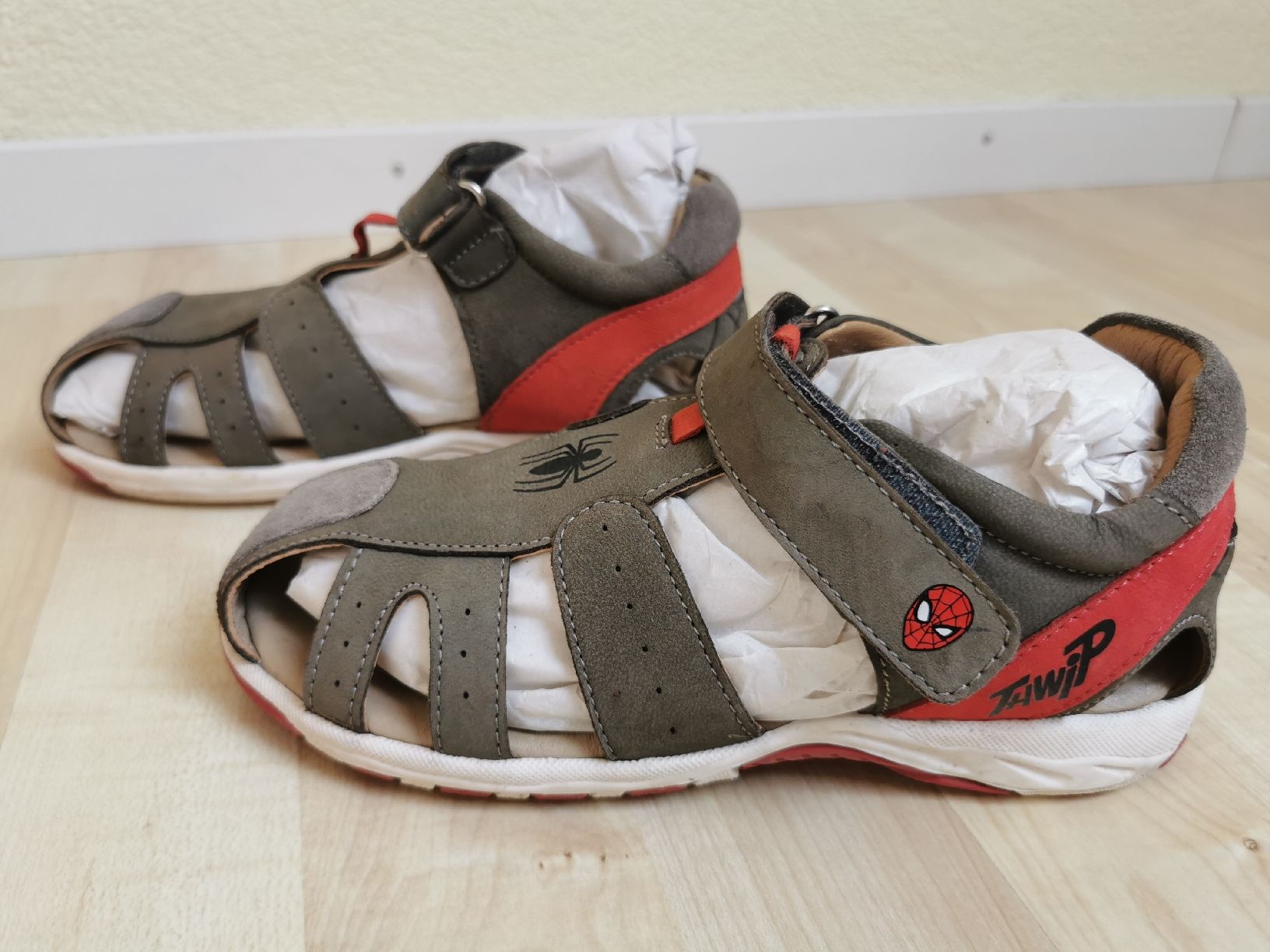 Friboo Scarpe per ragazzi: sandalen friboo gr. 33 – Usato da Oberentfelden venduto da bienemaaja